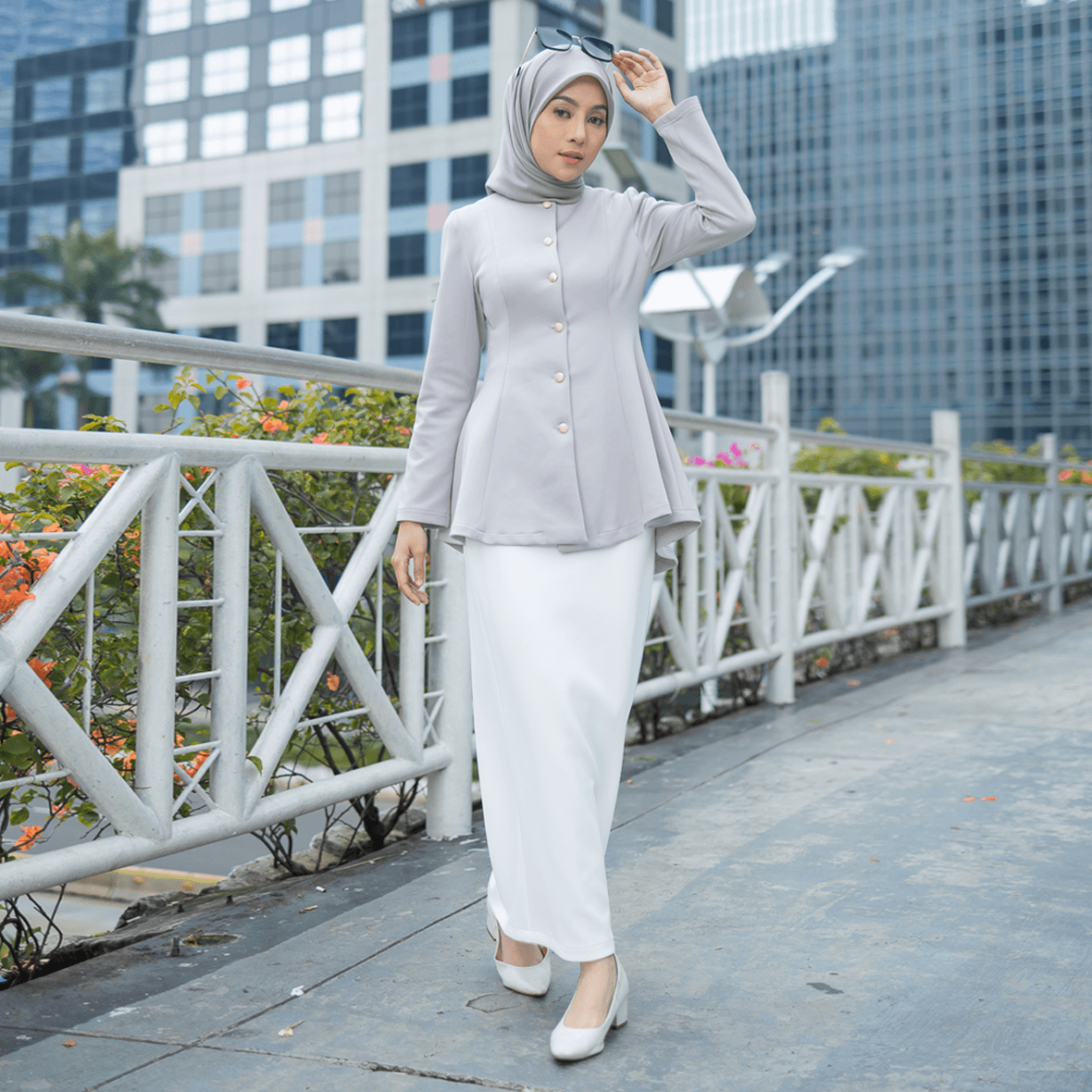 AISYAH BLAZER ICE GREY – Femme Outfit